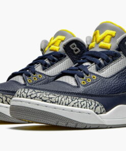 Jordan 3 Retro University of Michigan