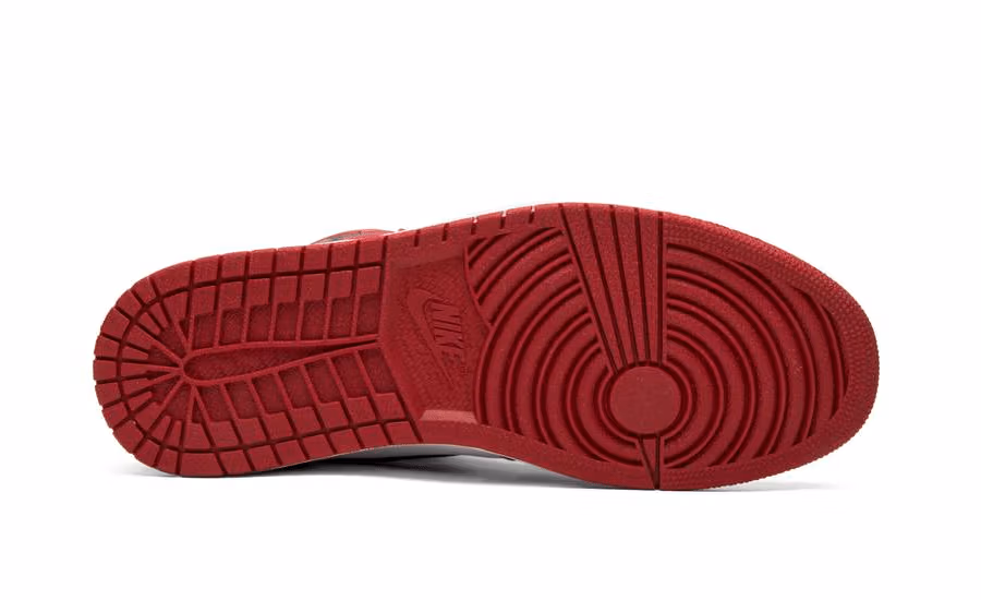 Jordan 1 Retro High OG Chicago - Image 4