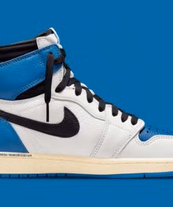 Alternative view of Jordan 1 High OG SP Travis Scott x Fragment