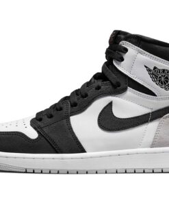 Alternative view of Jordan 1 Retro High OG Bleached Coral