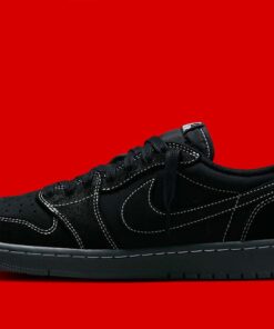 Alternative view of Jordan 1 Retro Low OG SP Travis Scott Black Phantom