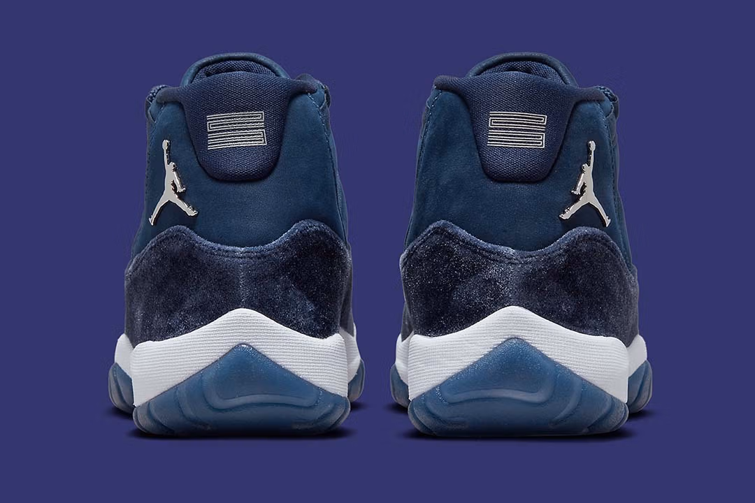 Jordan 11 Retro Midnight Navy - W - Image 4