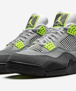 Jordan 4 Retro SE 95 Neon