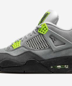 Alternative view of Jordan 4 Retro SE 95 Neon