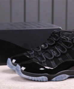 Jordan 11 Retro Cap and Gown