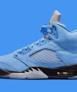 Alternative view of Jordan 5 Retro UNC University Blue