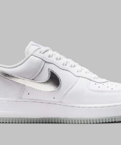 Alternative view of Air Force 1 '07 Low Color of the Month White Metallic Silver