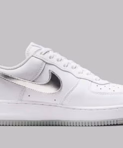 Alternative view of Air Force 1 '07 Low Color of the Month White Metallic Silver