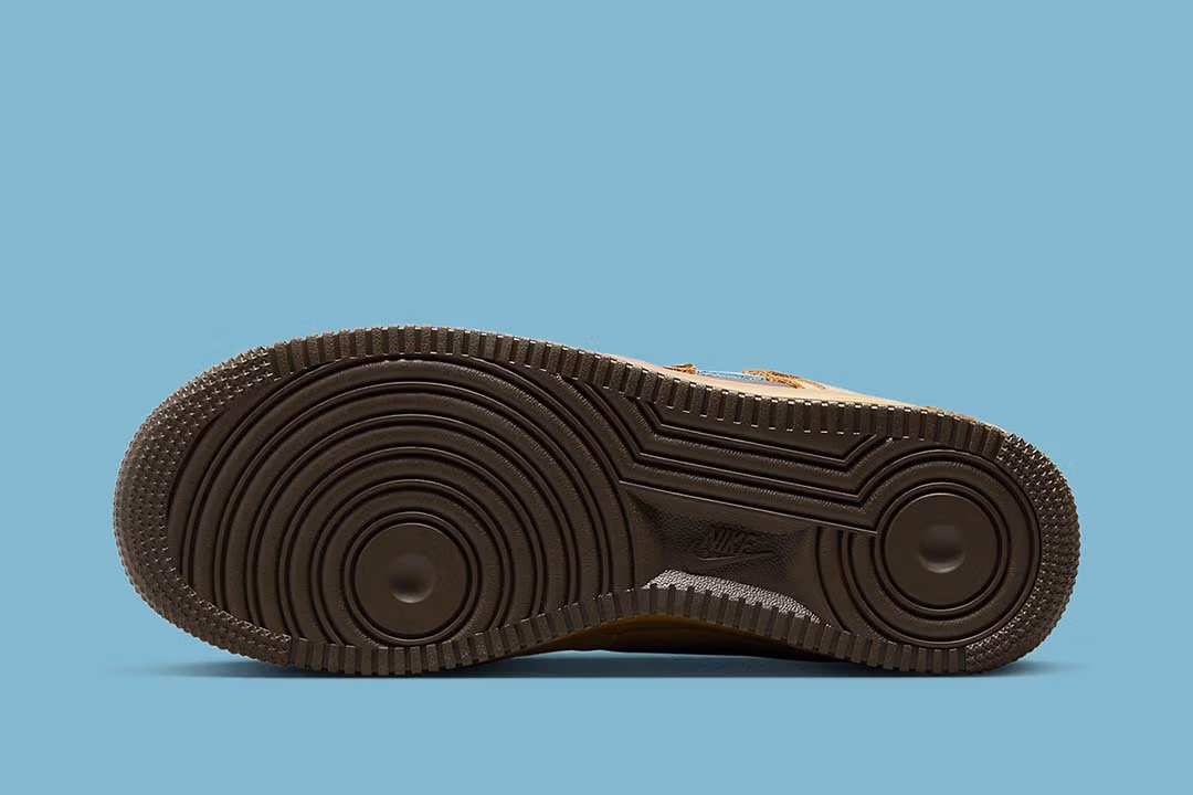 Nike Air Force 1 Low '07 Cut Out Wheat - W - Image 5