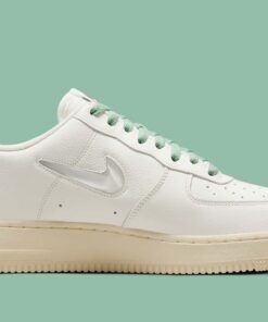 Nike Air Force 1 Low Jewel Certified Fresh DO9785-100