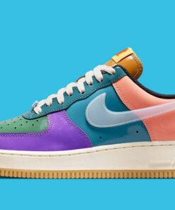 Alternative view of Nike Air Force 1 Low SP Undefeated Multi-Patent Wild Berry