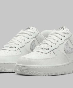 Nike Air Force 1 Low White Paisley - W