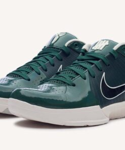 Nike Kobe 4 Protro Undefeated Milwaukee Bucks