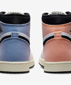 Jordan 1 Retro High OG Skyline DX0054-805