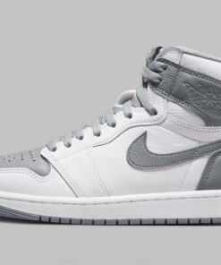 Jordan 1 Retro High OG Stealth 555088-037