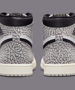 Jordan 1 Retro High OG White Cement DZ5485-052