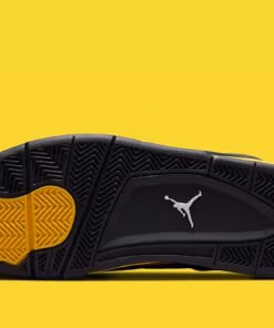 Jordan 4 Retro Thunder 2023 DH6927-017