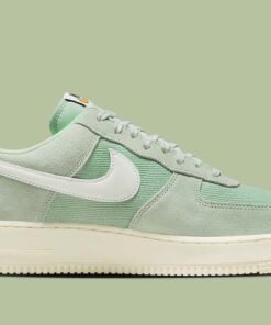 Nike Air Force 1 Low '07 LV8 Certified Fresh Enamel Green DO9801-300