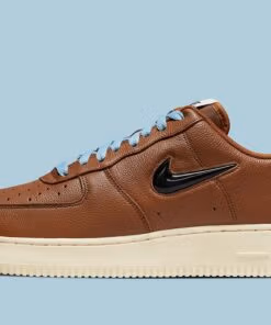 Nike Air Force 1 Low '07 Premium Vintage Pecan DO9785-200