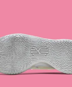 Nike Kyrie 2 Low Spongebob Sandy Cheeks CJ6953-100