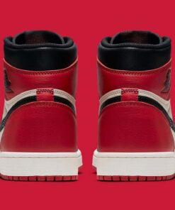 Jordan 1 Retro High Bred Toe 555088-610