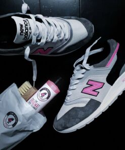 Pink Miracle Shoe Cleaner Kit 8oz with Brush