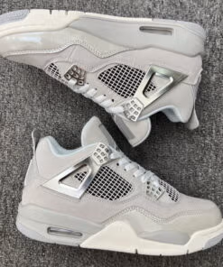 Jordan 4 Retro Frozen Moments AQ9129-001