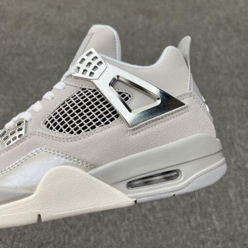 Jordan 4 Retro Frozen Moments AQ9129-001