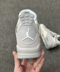 Jordan 4 Retro Frozen Moments AQ9129-001