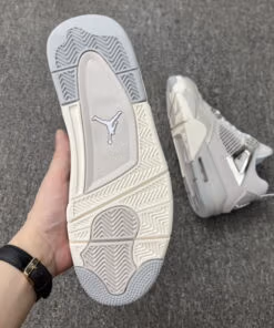 Jordan 4 Retro Frozen Moments AQ9129-001