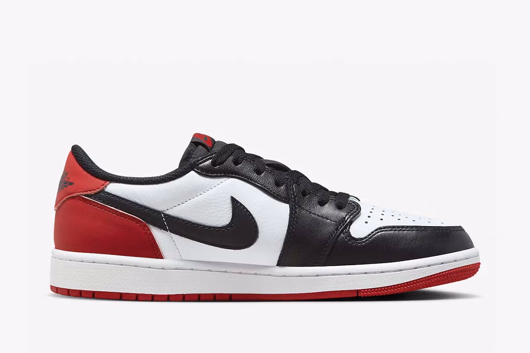 Jordan 1 Retro Low OG Black Toe 2023 - CZ0790-106