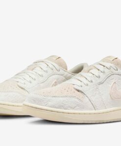Jordan 1 Retro Low OG Chris Paul FZ0455-200