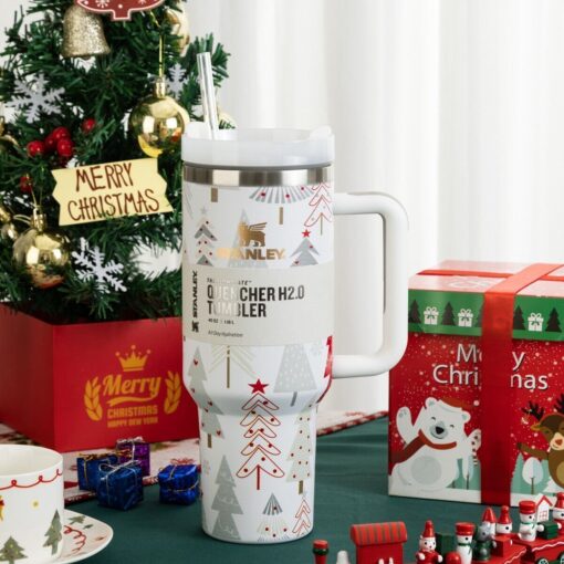 White Christmas Stanley 40 Oz. Quencher H2.0 FlowState Stainless Steel Vacuum Insulated Tumbler