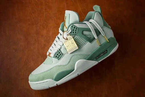 Jordan 4 First Class PE