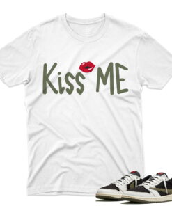 Travis Scott J1 Low OG Olive - KissMe T-Shirt - White