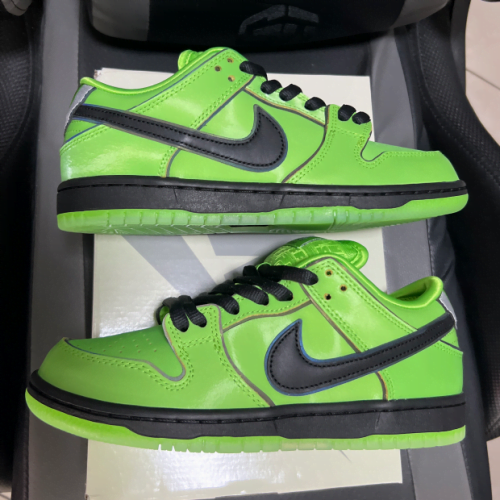 Nike SB Dunk Low Powerpuff Girls Buttercup photo review