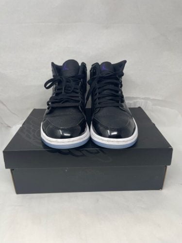 Jordan 1 Mid SE Space Jam photo review