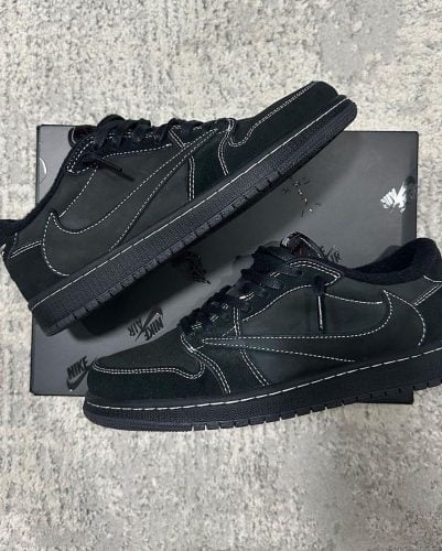 Jordan 1 Retro Low OG SP Travis Scott Black Phantom photo review