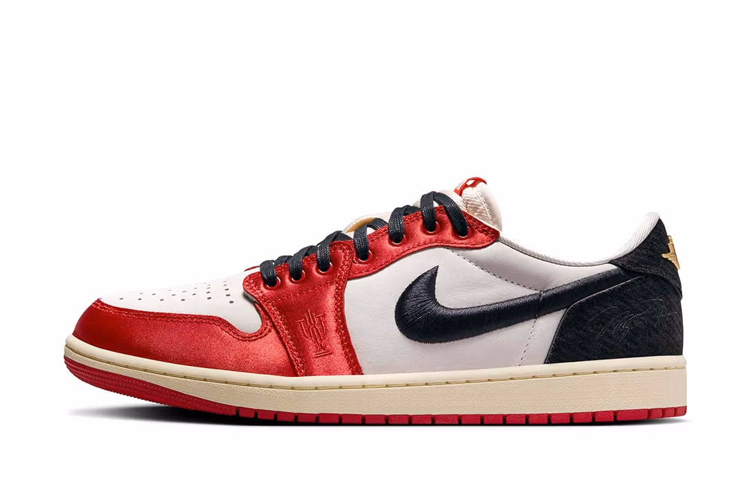 Jordan 1 Low OG Trophy Room Away FN0432-100