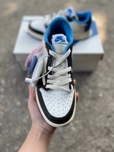 Jordan 1 Low Travis Scott x Fragment photo review