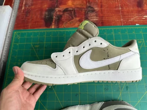 Jordan 1 Retro Low Golf Travis Scott Neutral Olive photo review