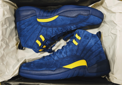 Jordan 12 Retro Michigan photo review
