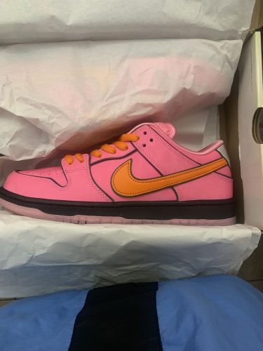 Nike SB Dunk Low Powerpuff Girls Blossom photo review