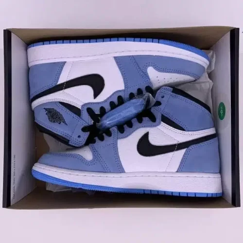 Jordan 1 High OG University Blue photo review
