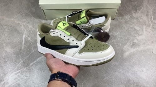 Jordan 1 Retro Low Golf Travis Scott Neutral Olive photo review