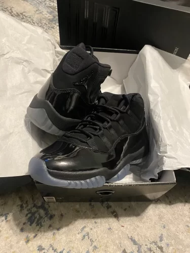 Jordan 11 Retro Cap and Gown photo review