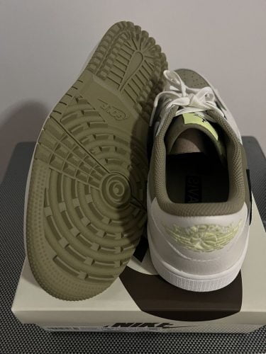 Jordan 1 Retro Low Golf Travis Scott Neutral Olive photo review