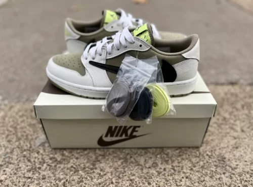 Jordan 1 Retro Low Golf Travis Scott Neutral Olive photo review