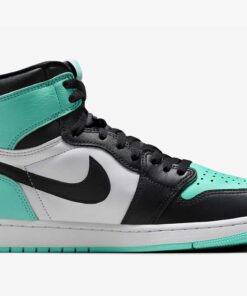 Alternative view of Jordan 1 Retro High OG Green Glow