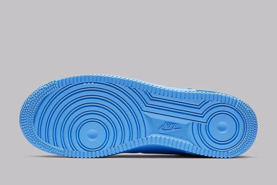 Air Force 1 Low Off-White MCA University Blue - Image 3